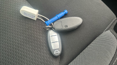 Nissan Qashqai 1.3 DiG-T N-Connecta 5dr Petrol Hatchback